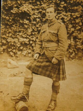 Public Speaker in Kent, Simon Waterfield presents his talk The Kilted Tommy